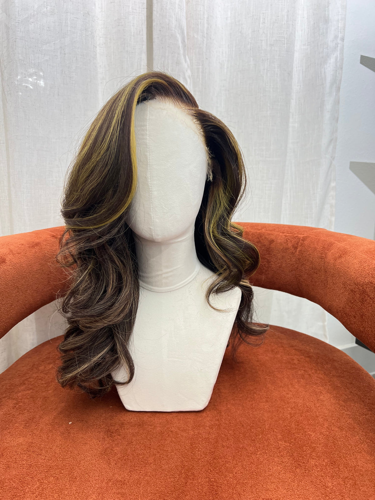 Clearance : Burmese Curly Main image